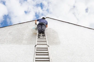 Peinture extérieure aux Esseintes — façades et ravalement